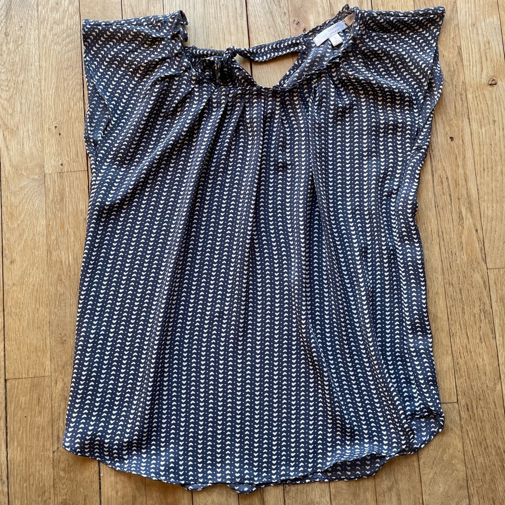 LC Lauren Conrad Gray Heart Blouse